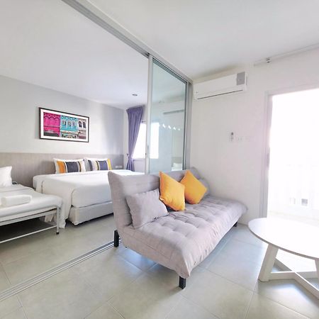 Recenta Suite Phuket Suanluang Екстериор снимка