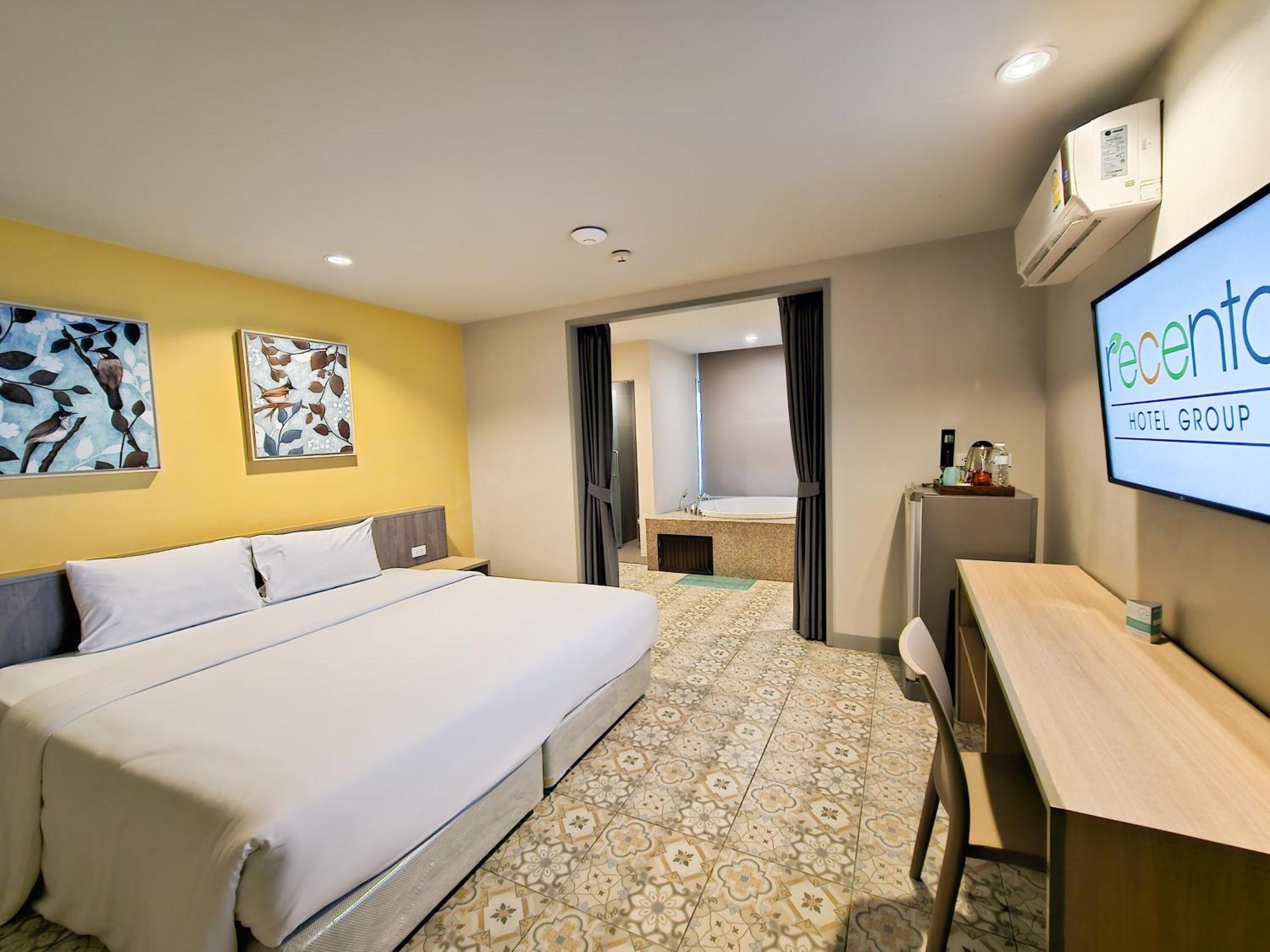 Recenta Suite Phuket Suanluang Екстериор снимка