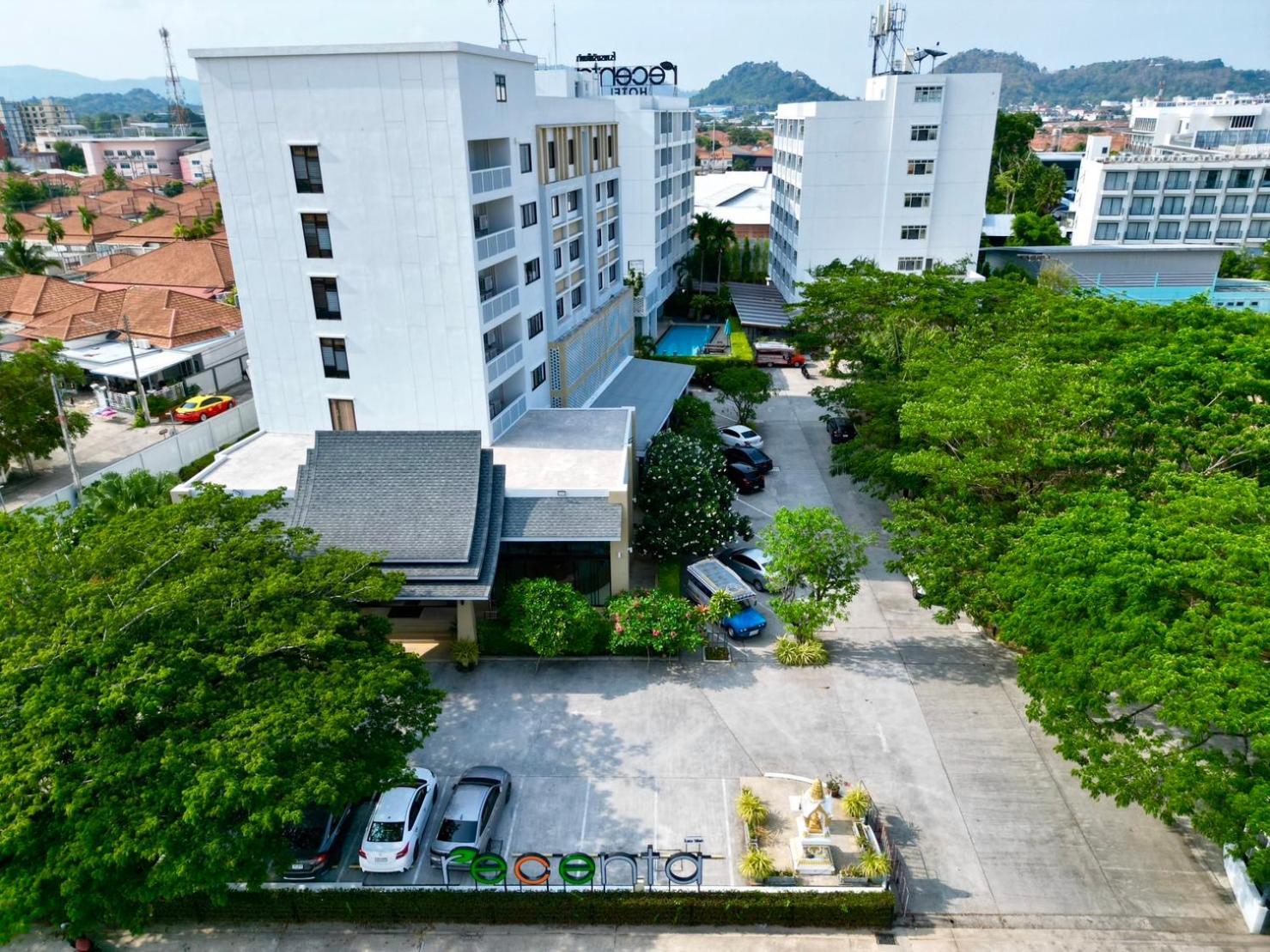 Recenta Suite Phuket Suanluang Екстериор снимка