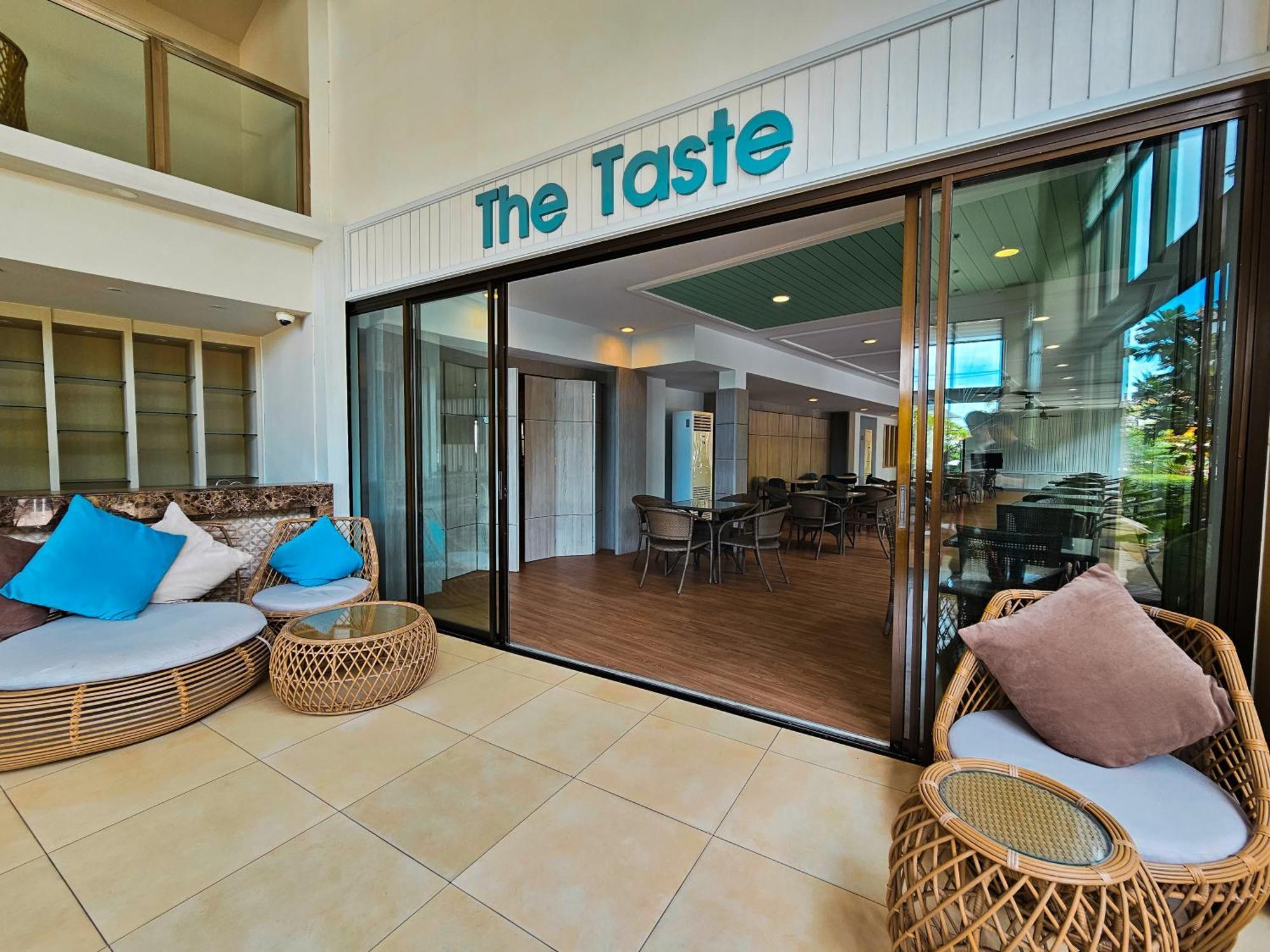 Recenta Suite Phuket Suanluang Екстериор снимка