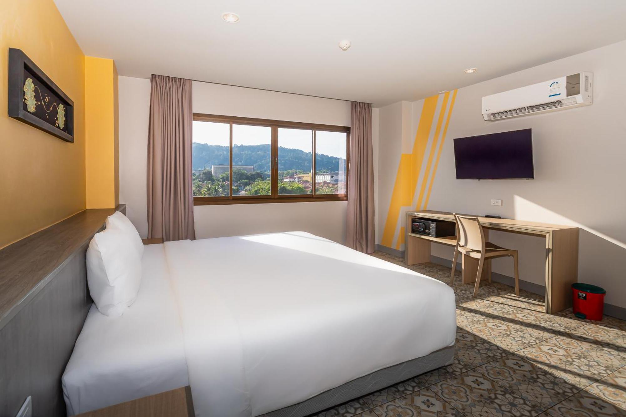 Recenta Suite Phuket Suanluang Екстериор снимка