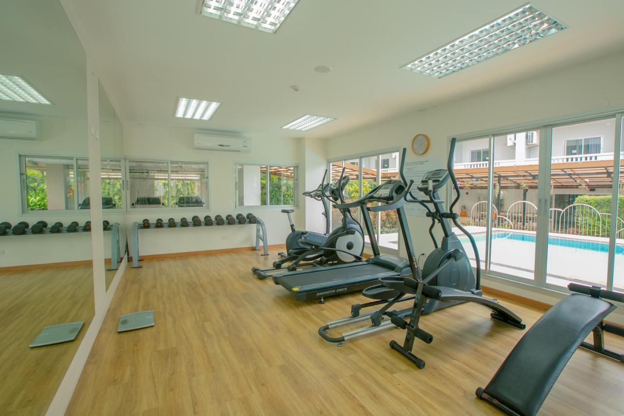 Recenta Suite Phuket Suanluang Екстериор снимка