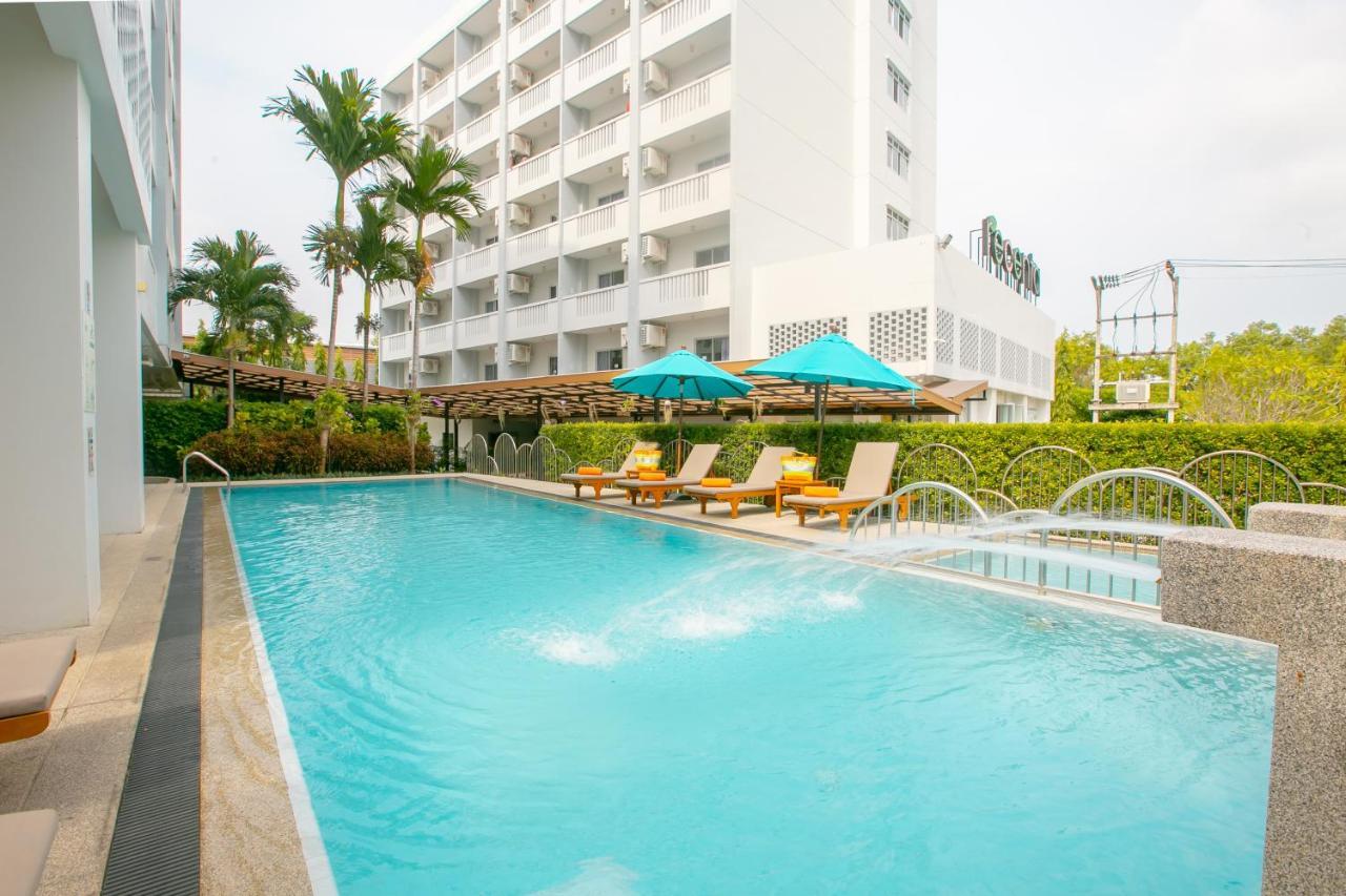 Recenta Suite Phuket Suanluang Екстериор снимка