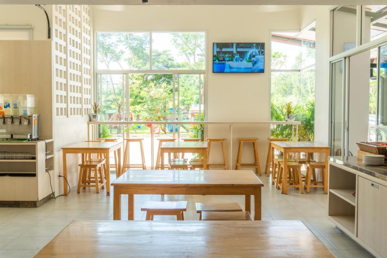 Recenta Suite Phuket Suanluang Екстериор снимка